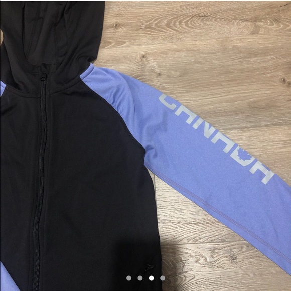 roots athletic hoodie - Picture 3 of 4